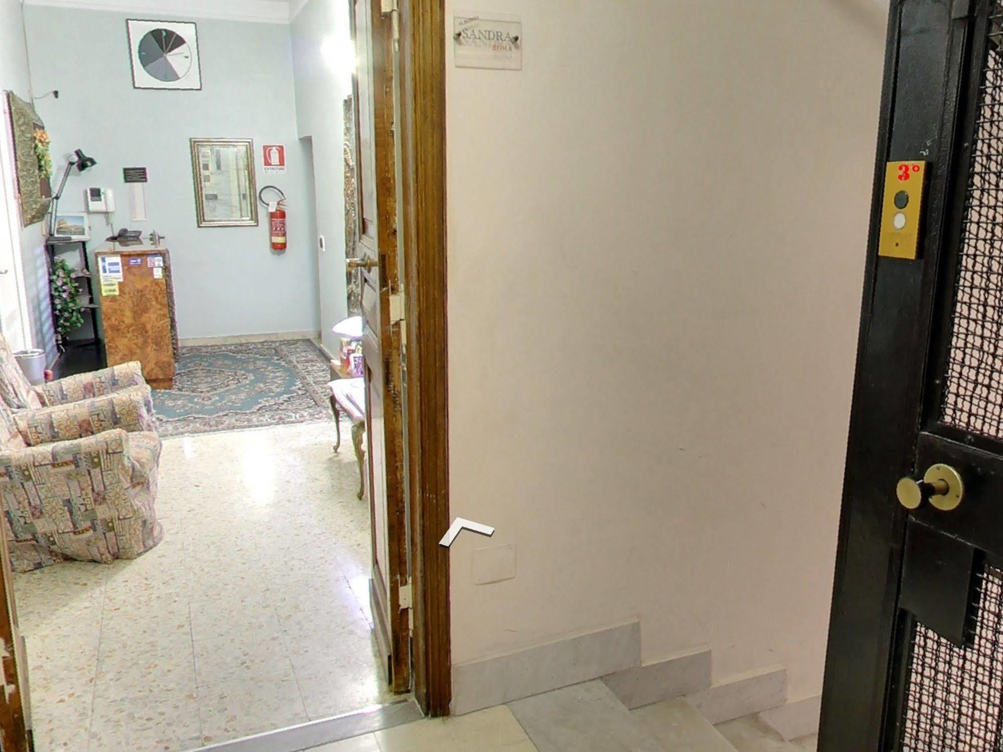 Albergo Sandra روما المظهر الخارجي الصورة